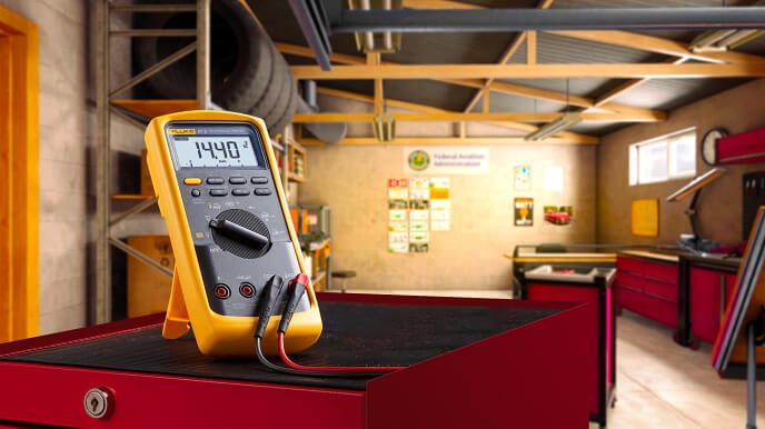 Digital Multimeter Basics VR Training based on Fluke 87v